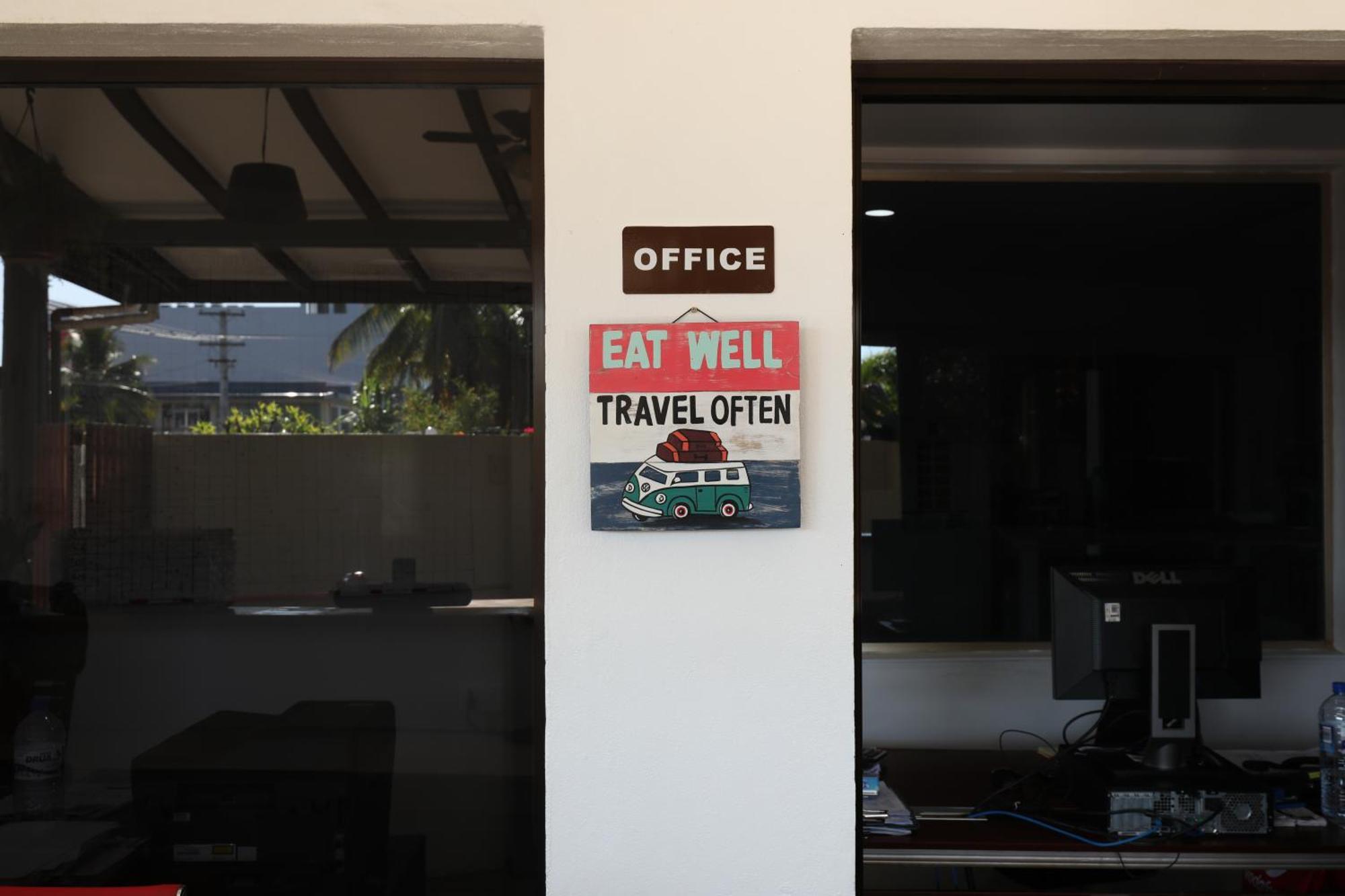 Tropical Plaza Apt Nadi Exterior photo